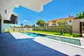 5-Zimmer-Villa 270 m² Dosemealti, Türkei