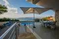 4-Schlafzimmer-Villa 180 m² Splitska, Kroatien