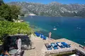 4 bedroom house 235 m² Kostanjica, Montenegro