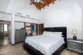 Дом 6 спален 385 м² Coxen Hole, Гондурас
