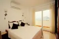 5-Schlafzimmer-Villa 330 m² Teulada, Spanien