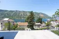 Casa 10 habitaciones 220 m² Bijela, Montenegro