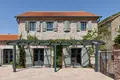 Villa 7 zimmer 293 m² Gornja Lastva, Montenegro
