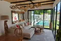 4-Schlafzimmer-Villa  Dalung, Indonesien