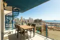 Mieszkanie 2 pokoi 75 m² Benidorm, Hiszpania