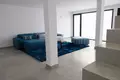 Villa de tres dormitorios 151 m² Finestrat, España
