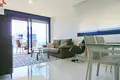 Mieszkanie 2 pokoi 77 m² Torrevieja, Hiszpania