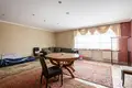 House 11 rooms 1 012 m² Riga, Latvia