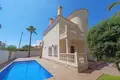 4-Zimmer-Villa 250 m² Orihuela, Spanien