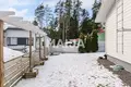 2 bedroom apartment 72 m² Jaervenpaeae, Finland