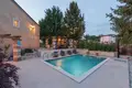 3 bedroom villa 180 m² Porec, Croatia