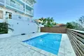 Дом 7 спален 604 м² West Bay, Гондурас