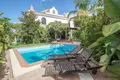 5-Schlafzimmer-Villa 310 m² Marbella, Spanien