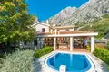 Villa de 6 habitaciones 305 m² Donji Orahovac, Montenegro