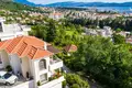3-Schlafzimmer-Villa 180 m² Tivat, Montenegro