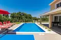 Villa de 4 dormitorios 220 m² Grad Pula, Croacia