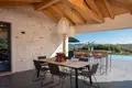Villa de 4 dormitorios 435 m² Umag, Croacia