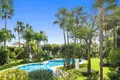 villa de 5 dormitorios 550 m² Marbella, España