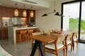 3-Schlafzimmer-Villa 235 m² Batas Desa Montong Ajan, Indonesien