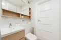 Wohnung 3 Zimmer 4 980 m² Krakau, Polen