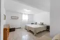 4-Schlafzimmer-Villa 92 m² Torrevieja, Spanien