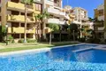 Mieszkanie 2 pokoi 77 m² Torrevieja, Hiszpania