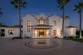 6 bedroom villa 1 073 m² Marbella, Spain