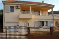 Casa 4 habitaciones 246 m² Tivat, Montenegro