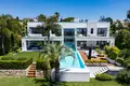 4-Schlafzimmer-Villa 329 m² Marbella, Spanien