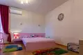 4-Schlafzimmer-Villa  Tivat, Montenegro