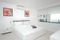 Mieszkanie 2 pokoi 111 m² Karon, Tajlandia