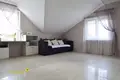 Apartamento 4 habitaciones 124 m² Ratamka, Belarús