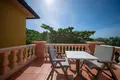 2 bedroom condo 129 m² West Bay, Honduras