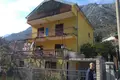 Dom 4 pokoi  Morinj, Czarnogóra
