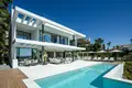 villa de 5 dormitorios 678 m² Benahavis, España