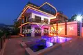 6 room villa 515 m² in Mahmutlar, Turkey