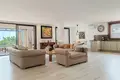 Wohnung 2 Schlafzimmer 180 m² Marbella, Spanien