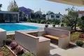 villa de 5 dormitorios 350 m² Grad Pula, Croacia