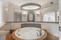 9 bedroom house 1 000 m² Warsaw, Poland