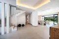 villa de 5 dormitorios 295 m² Benahavis, España