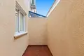 Mieszkanie 2 pokoi 95 m² Torrevieja, Hiszpania