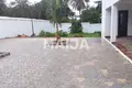 Villa de 6 habitaciones 1 600 m² en Tujereng, Gambia