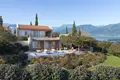 Villa de 4 habitaciones 253 m² Radovici, Montenegro