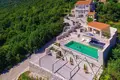 4-Schlafzimmer-Villa 330 m² Vinacac, Kroatien