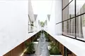 Complejo residencial Complex of modern townhouses in a picturesque area, Jalan Umalas, Bali, Indonesia