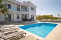 3 bedroom villa 164 000 m² in Peyia, Cyprus