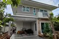4-Schlafzimmer-Villa 197 m² Ban Bang Ku, Thailand