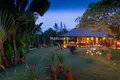 4-Schlafzimmer-Villa 450 m² Cepaka, Indonesien
