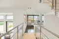 3 bedroom villa 280 m² Como, Italy