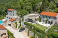 4 bedroom Villa 350 m² Trebesin, Montenegro